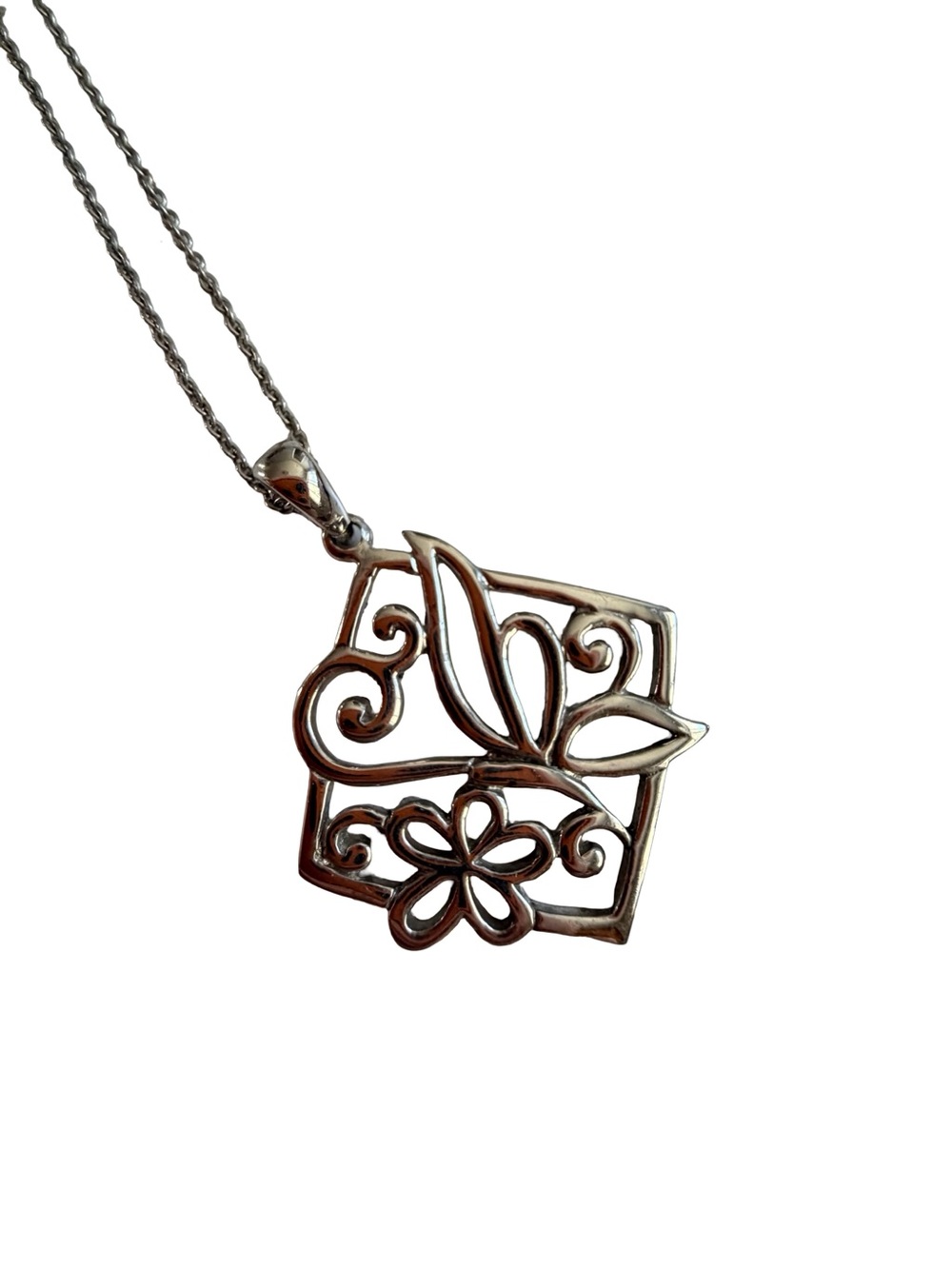 Sterling vintage Silver Floral Filigree Pendant Necklace maker MJI